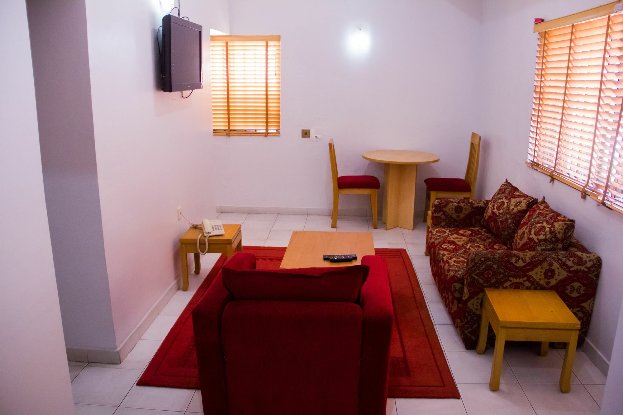 La Patriache Lodge Aliayabiagba Εξωτερικό φωτογραφία